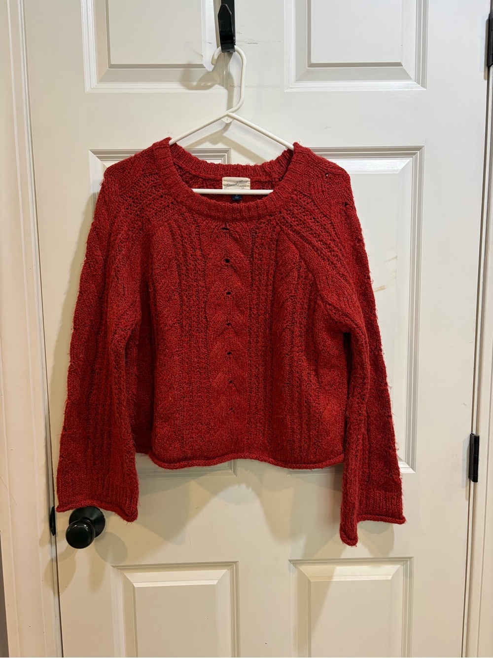 Universal Thread Red Textured Cable Crewneck Sweater